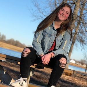 Meet your Posher, Abby